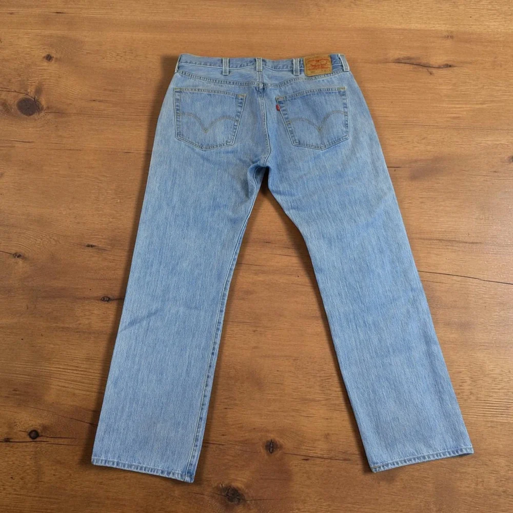 Levi's 501 Jeans Men 38x32 (Actual 37x30) Light Blue Straight Leg Button Fly